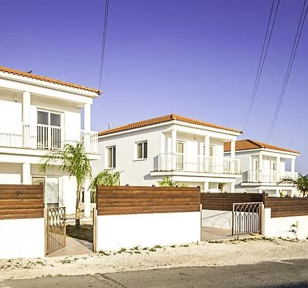 Nissi Gintare Vila Ayia Napa