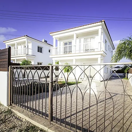 Nissi Gintare Villa