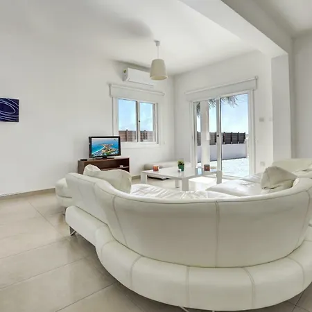 Nissi Gintare Villa Ayia Napa